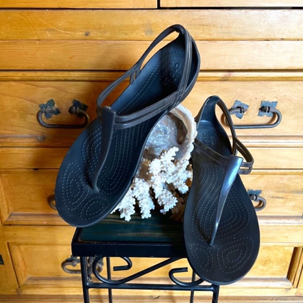 Black Croc sandals size 9